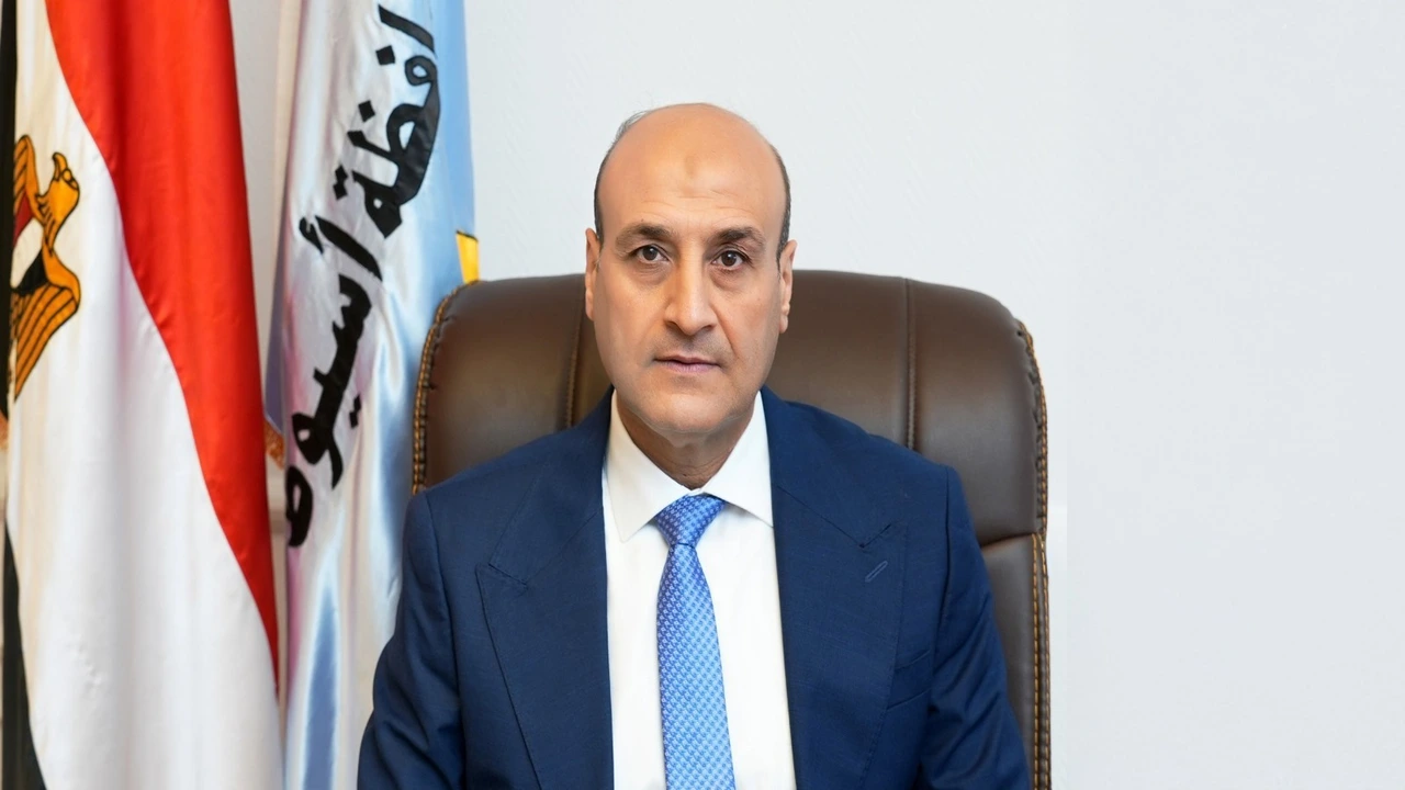 محافظ أسيوط يوجه بانعقاد دائم لغرفة العمليات المركزية لمتابعة تقلبات حالة الطقس